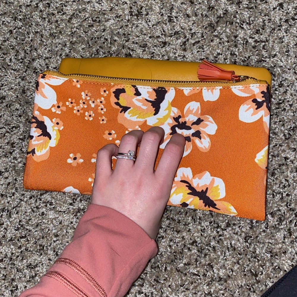 🐛Rachel Pally Orange Floral Clutch! - Picture 1 of 11